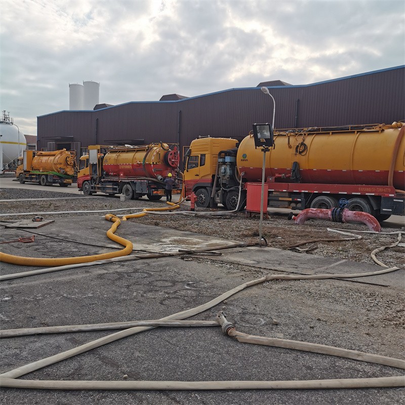 泾源污水池清理