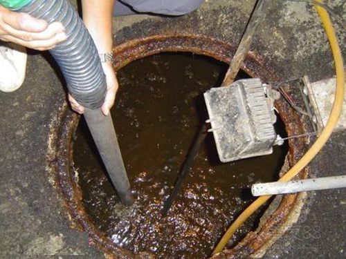 泾源隔油池清理