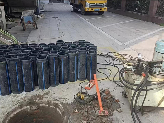 泾源PE置换管厂家 DN315置换管 非开挖管短管置换